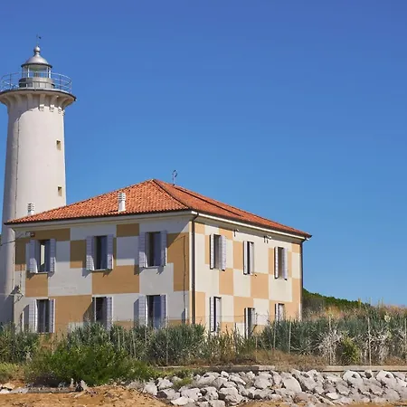 Apartament Sunny Garden Retreat Near The Sea *