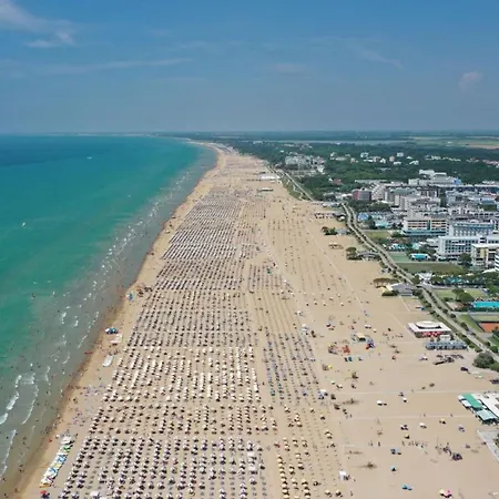 Sunny Garden Retreat Near The Sea Bibione