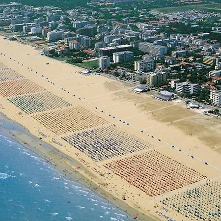Sunny Garden Retreat Near The Sea Bibione