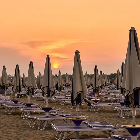 Sunny Garden Retreat Near The Sea * Bibione