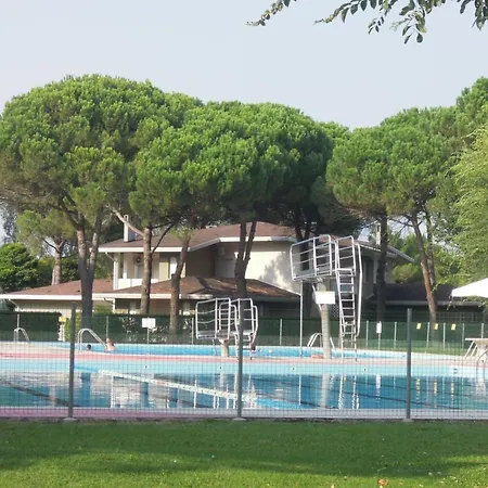 Apartment Sunny Garden Retreat Near The Sea Bibione